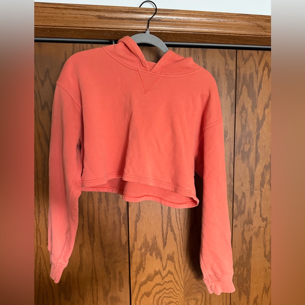 Lululemon cropped sweatshirt